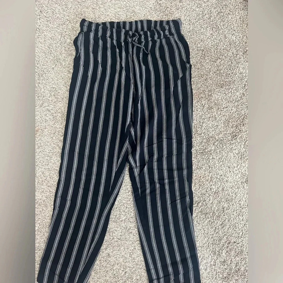 Jogger Pants American Eagle - Picture 2 of 3
